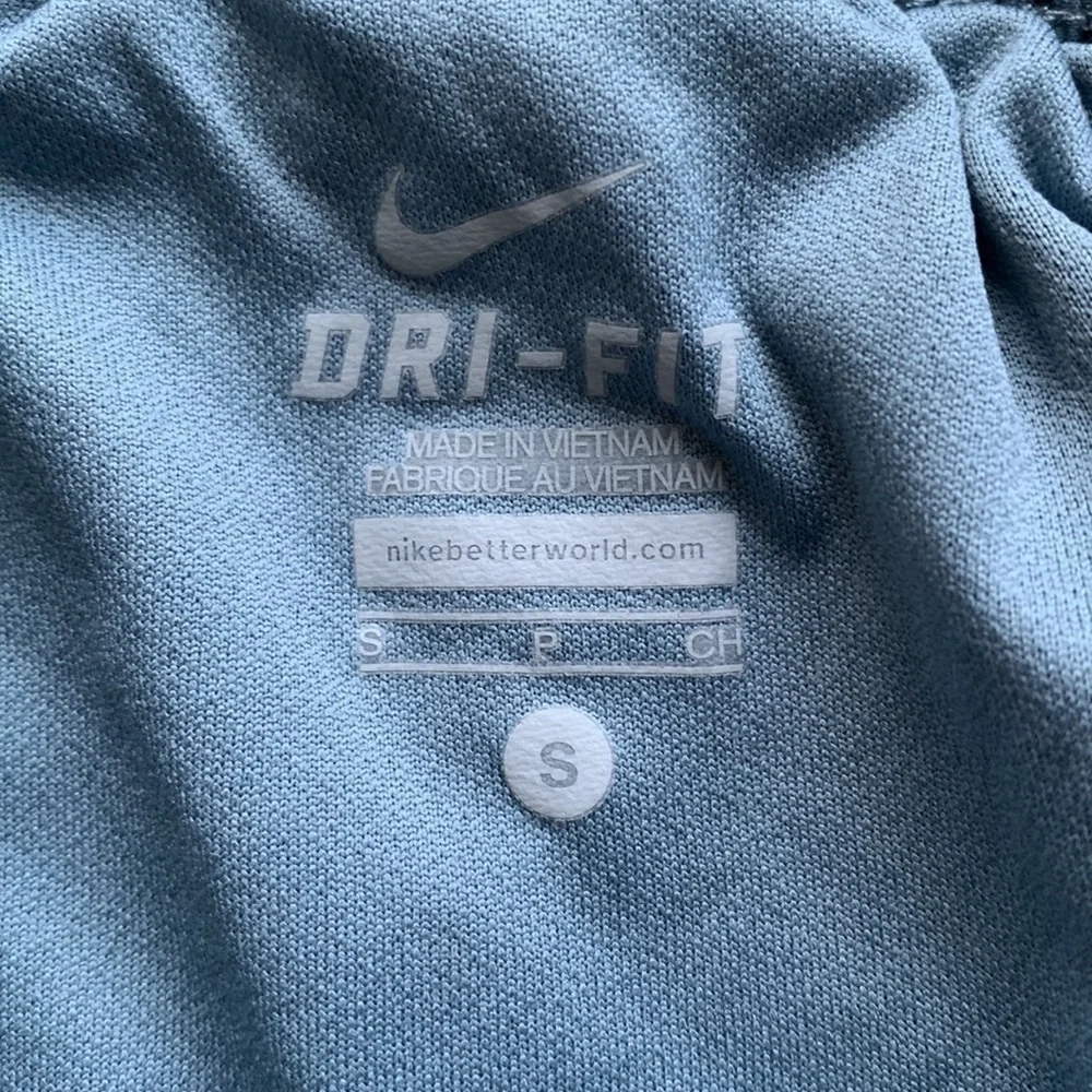 Nike excellent preowned
